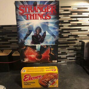 Geekfuel Stranger Things Eleven Waffle Box and Mini Poster